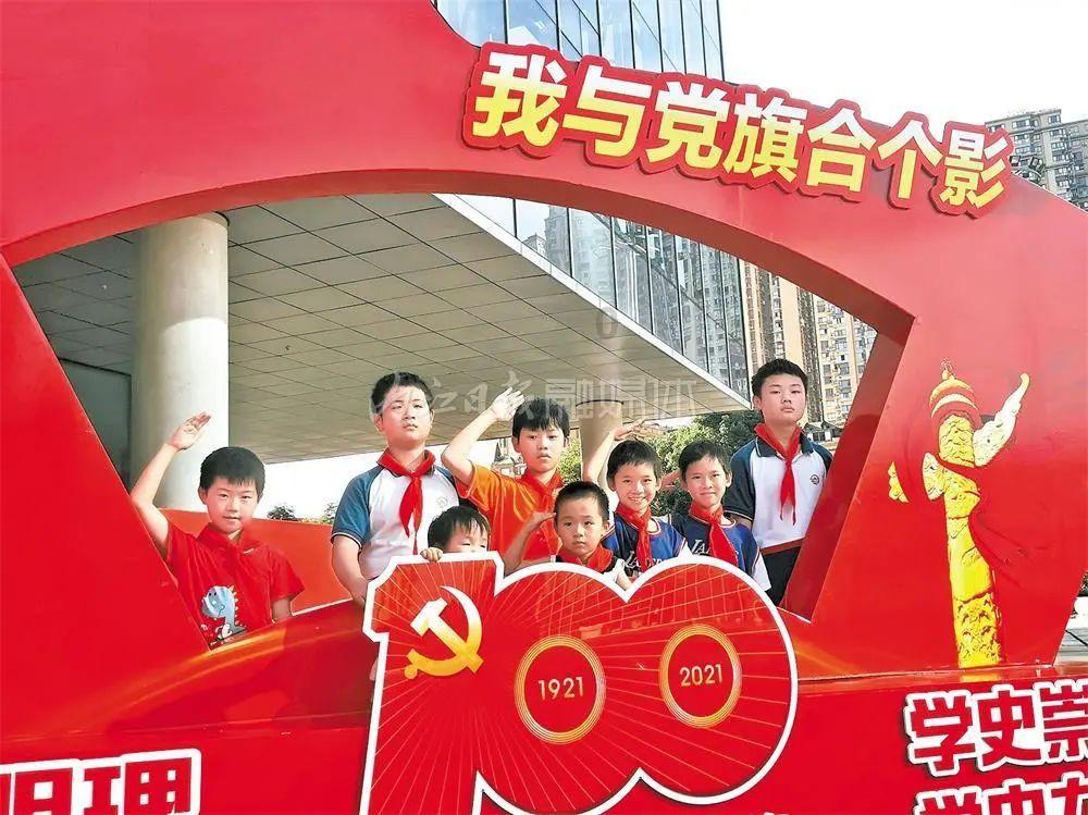 嘴凸、牙龈发蓝变黑、做烤瓷牙的“刘涛”们，后遗症都慢慢显露了