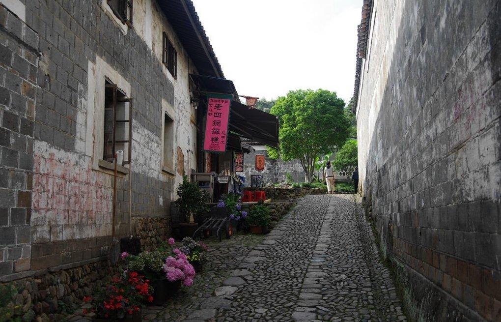 我省全力开展抗震救灾物资档案管理工作